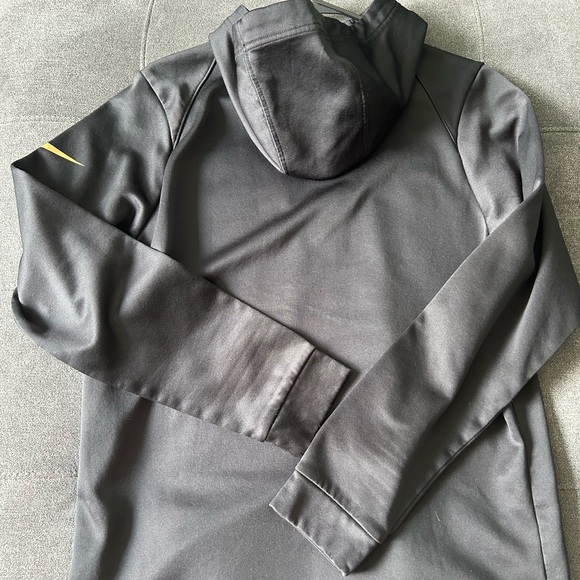 Nike Lebron James Witness Hoodie - Picture 5 of 5